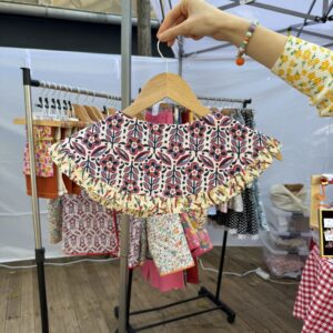 Guler floral imprimeu jucaus